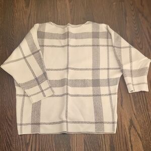 Adrienne Vittadini Plaid Sweater - Cream and Gray